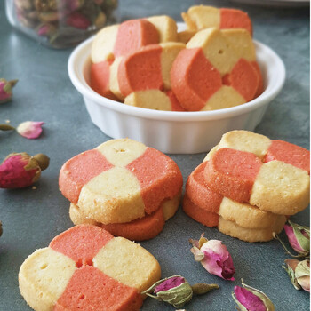 Rose Checkers Cookies (box of 20s)